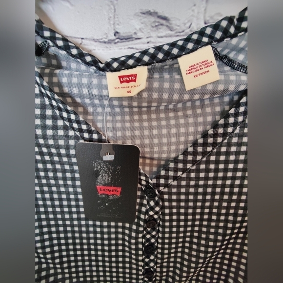 Levi's Sheer Long Sleeve Cropped Top Size XS NEW - Picture 3 of 6